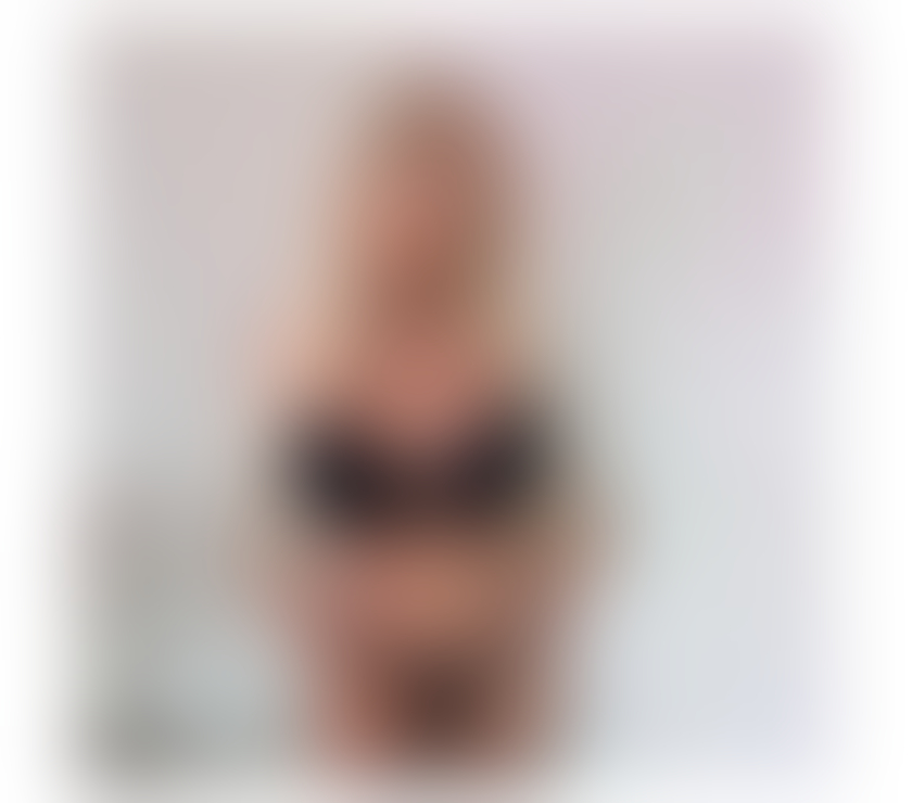 Escorts Merseyside Liverpool - Photos for 馃挜馃挜CARLA SEXY GIRL NEXT DOOR !!Best Massage!BJ馃槣